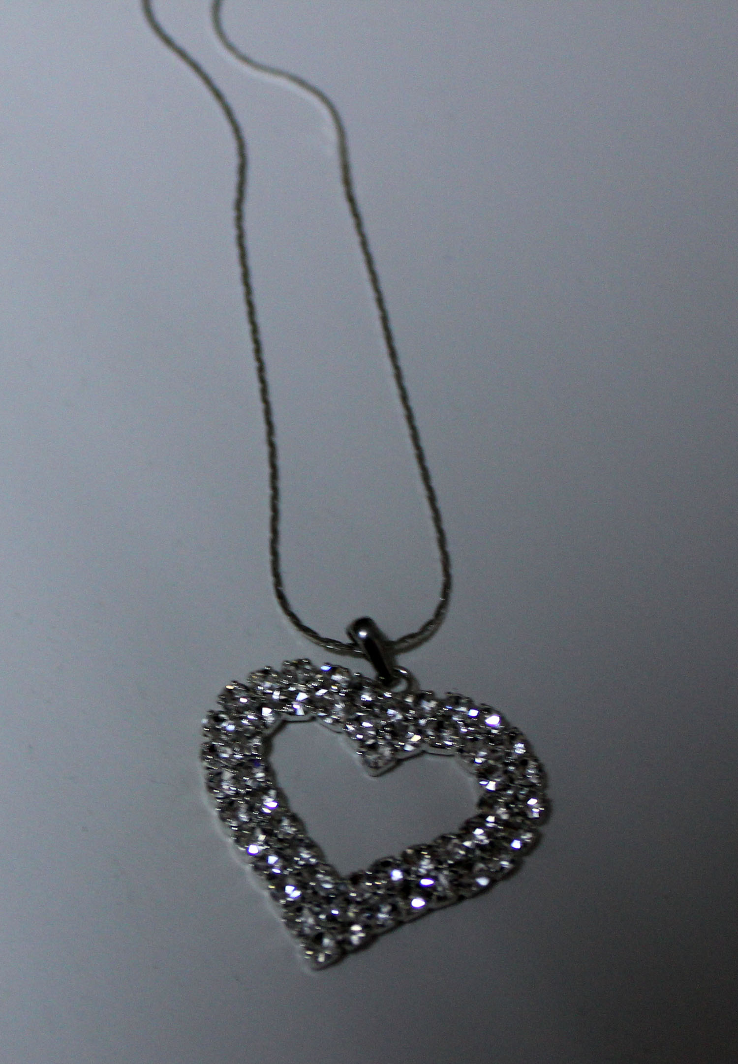 thumbnail image 2 of 14K White Gold Chainmail Heart Pendant 1.33ctw 2 of 14